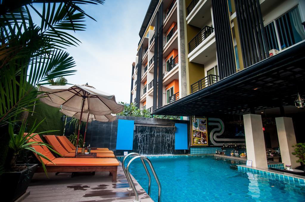 Blue Sky Patong Hotel Kültér fotó